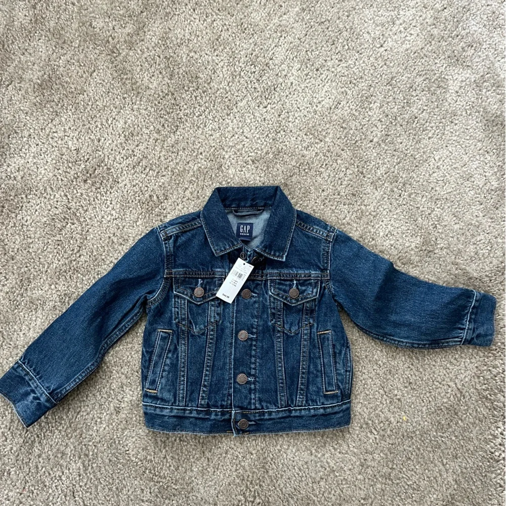 Gap kids dark denim jacket NWT